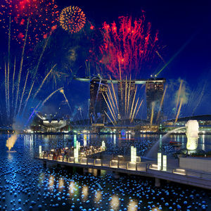 Looks like the Sky will bleed with Colors tonight @ Marina Bay... Wishing everyone a wonderful evening of fun & excitement! Happy New Year from Singapore!