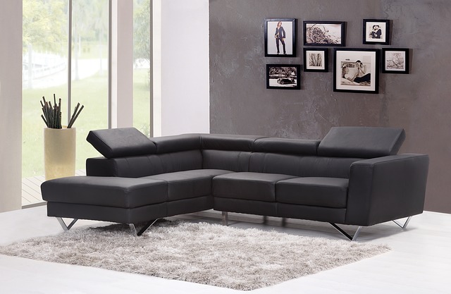 sofa-184551_640