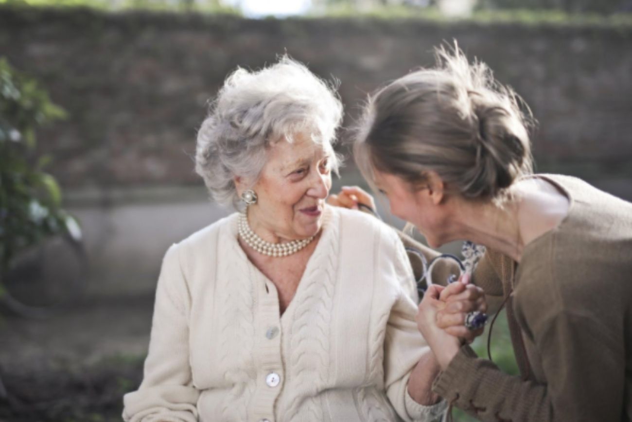 4 Ways to Support the Seniors in Your Community - Rita Reviews