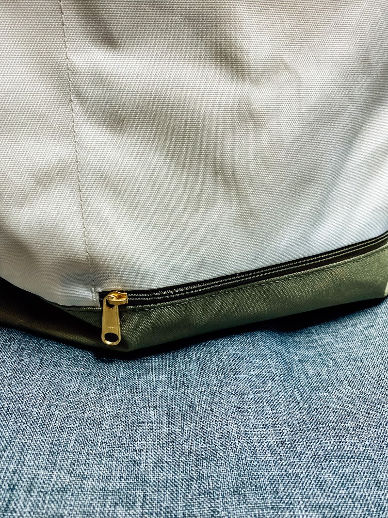 logan - lenora zippered back pocket