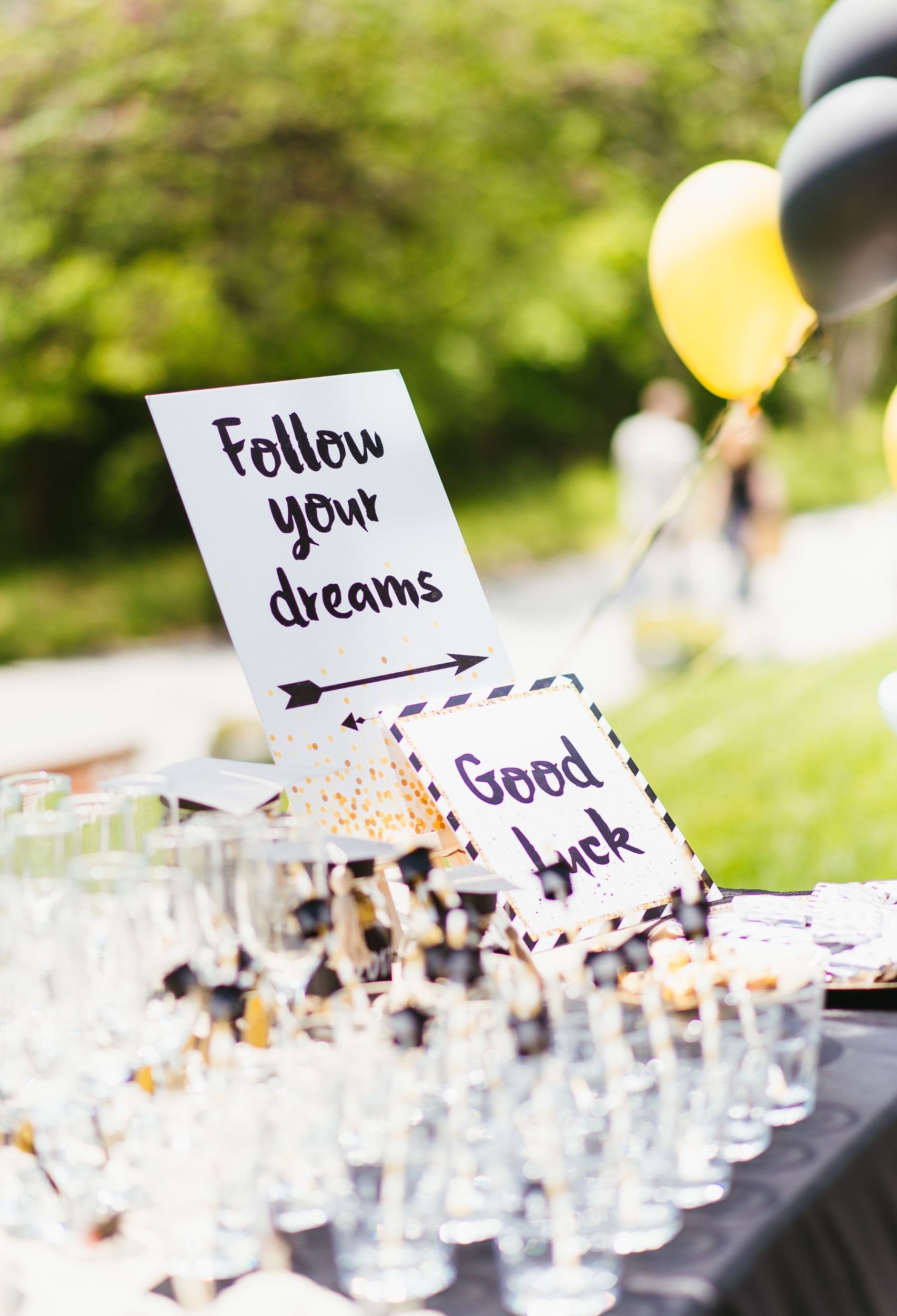 Designing the Perfect Graduation Yard Sign - Rita Reviews