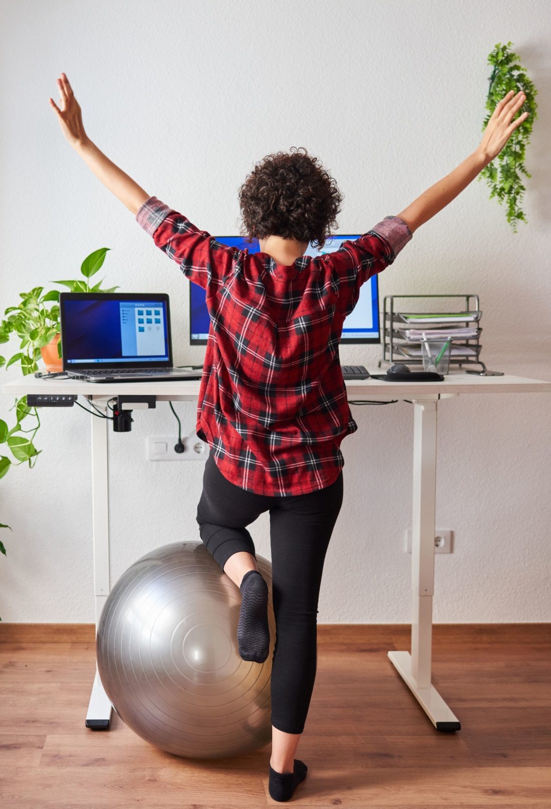 Effective Stretches To Do At Your Desk
