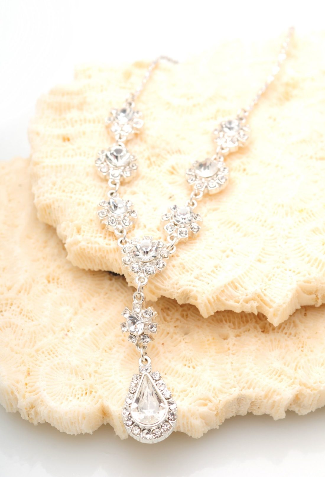 Different kinds of diamond necklaces