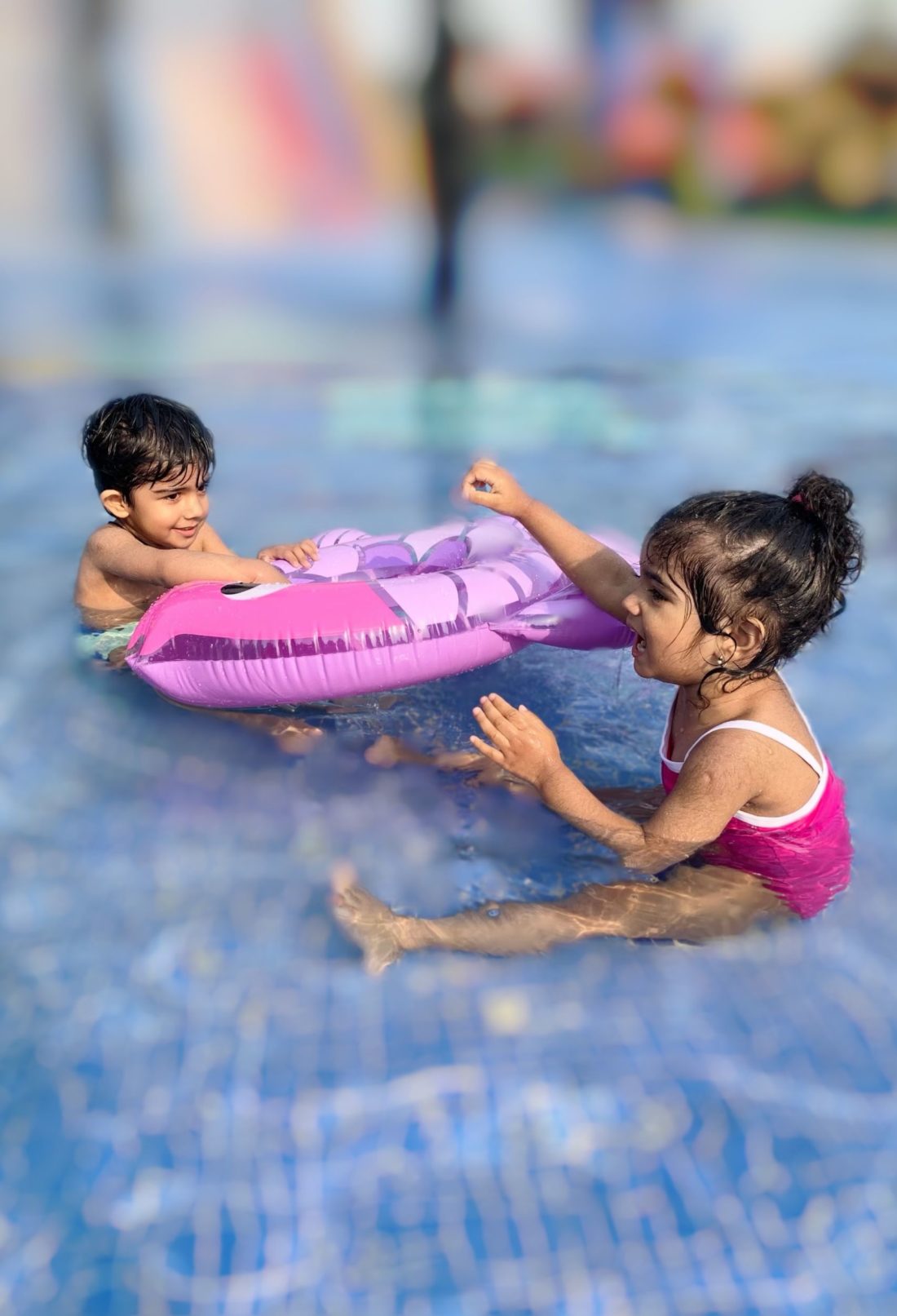 toddlers at the pool