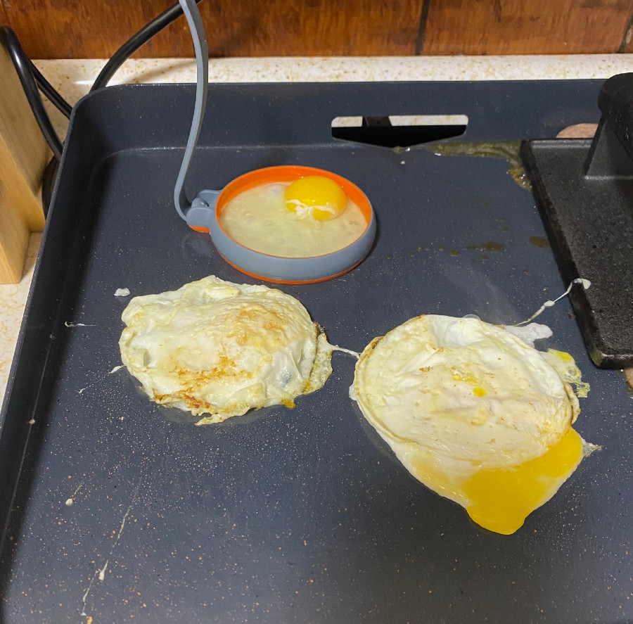 Cooking eggs on Blackston Electric Griddle