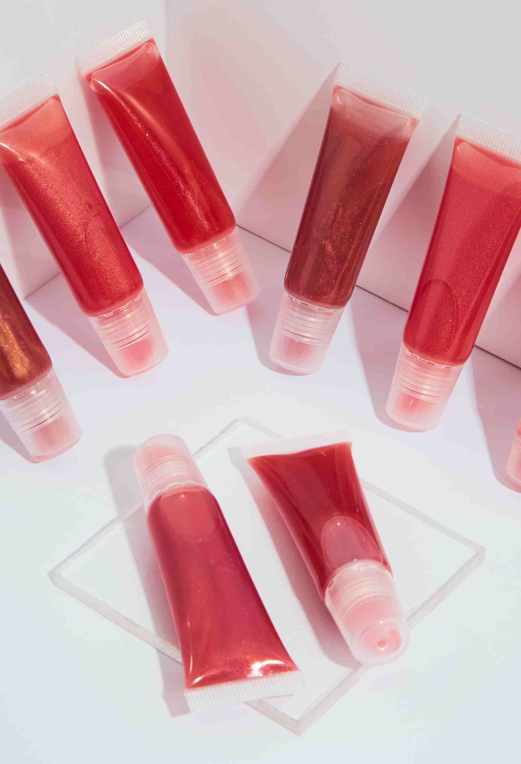 The Best Natural Lip Gloss Ingredients for Your Children's Healthy Lips