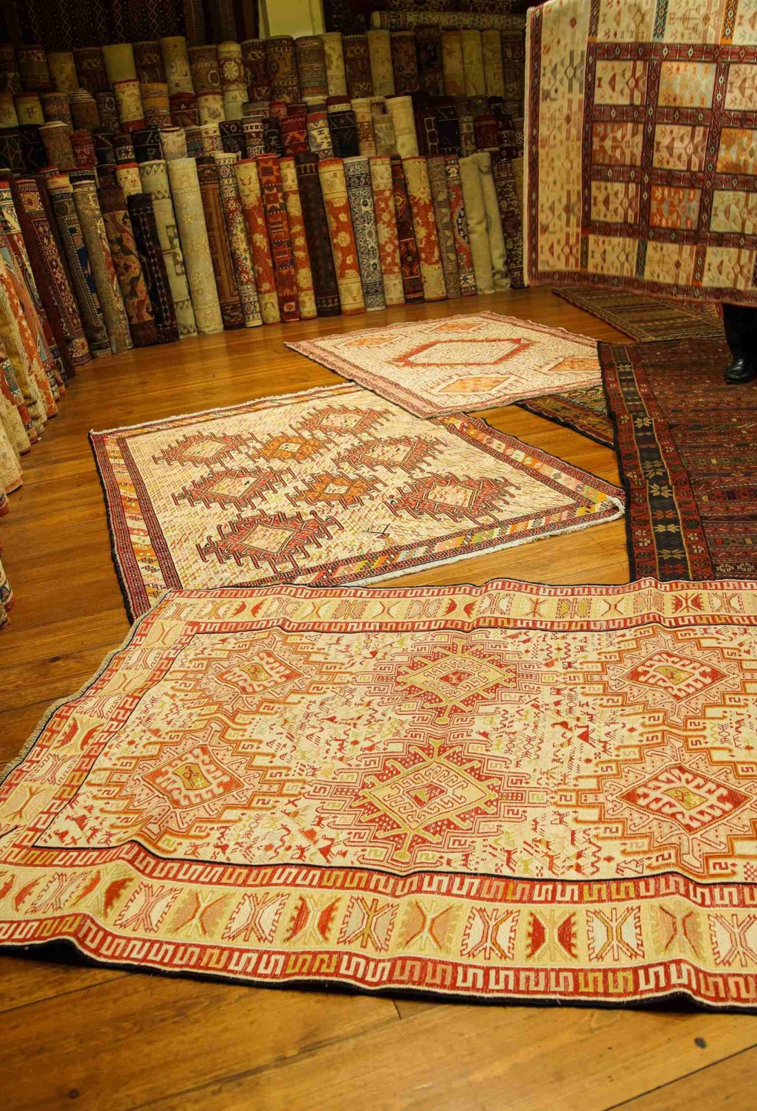 Why You Should Choose Vintage Rugs for Your Home