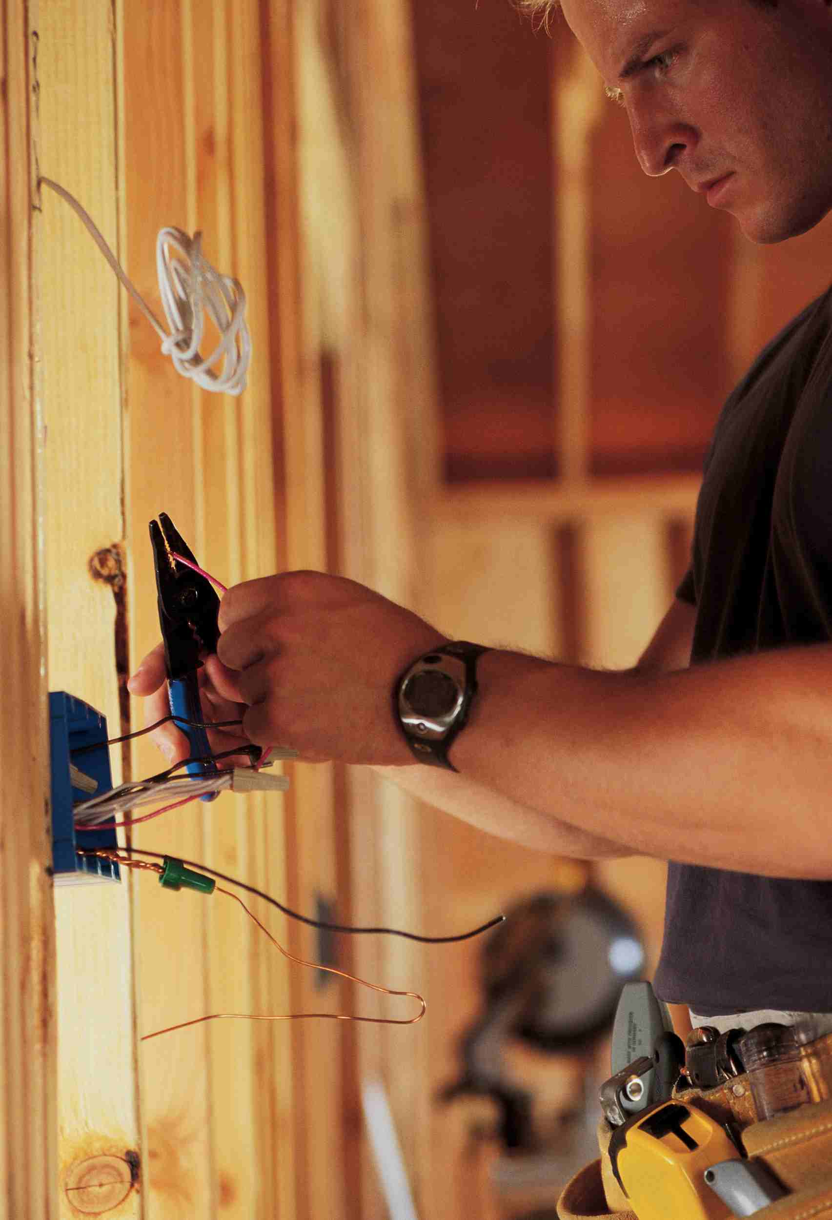 Why Electrician Toowoomba Services Are Essential For Local Homes