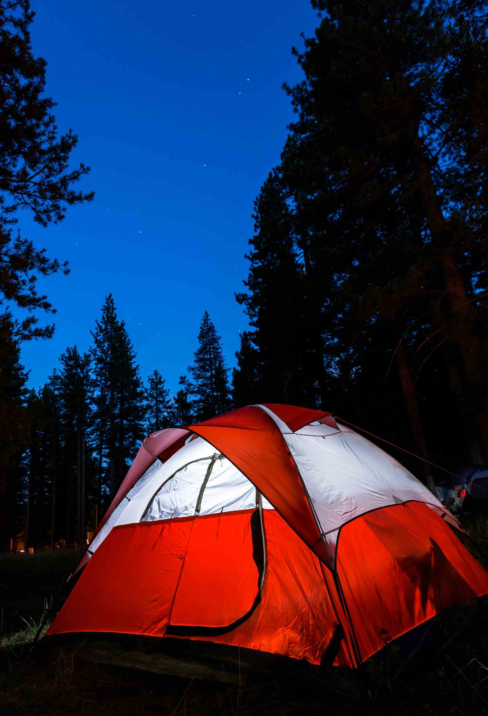 6 Must-Haves Camping Essentials for a Weekend Outdoors
