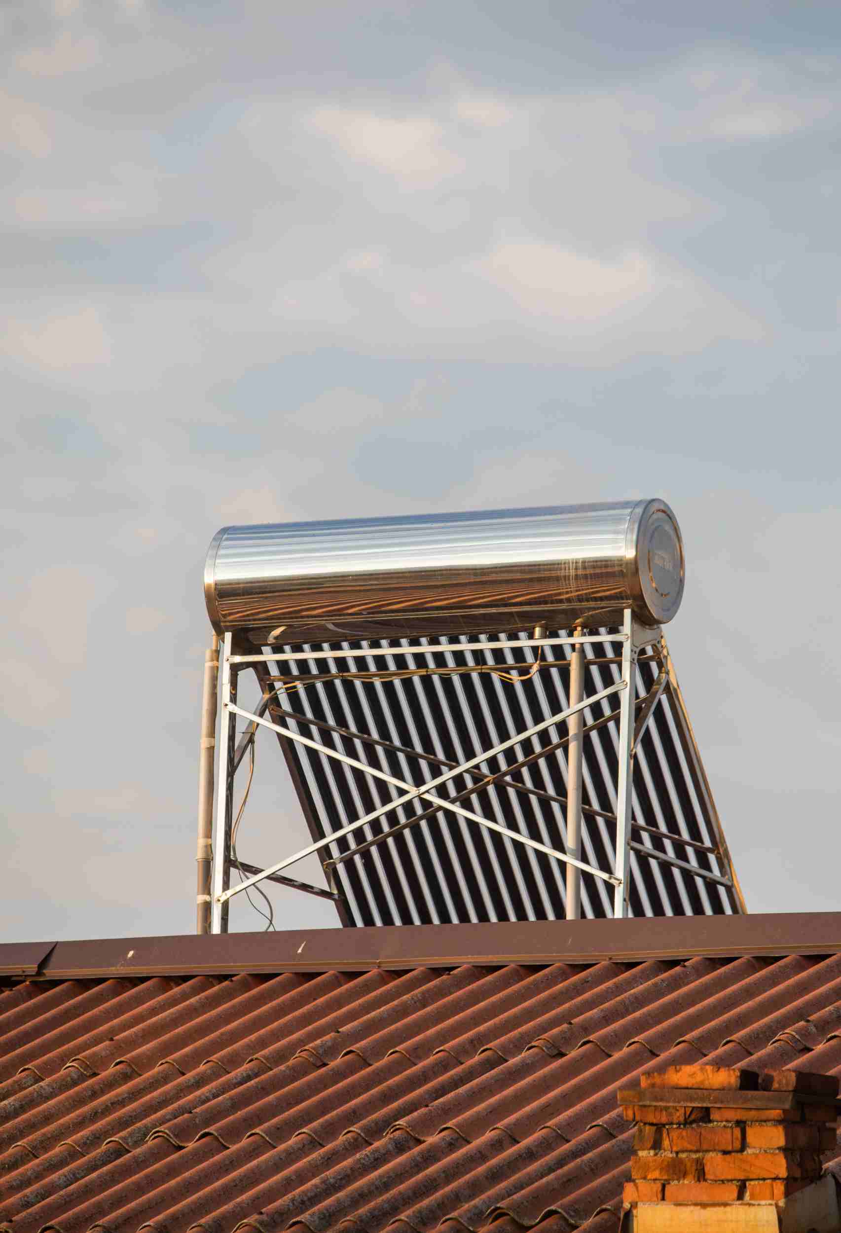 Advantages of Solar Hot Water Heating in Homes