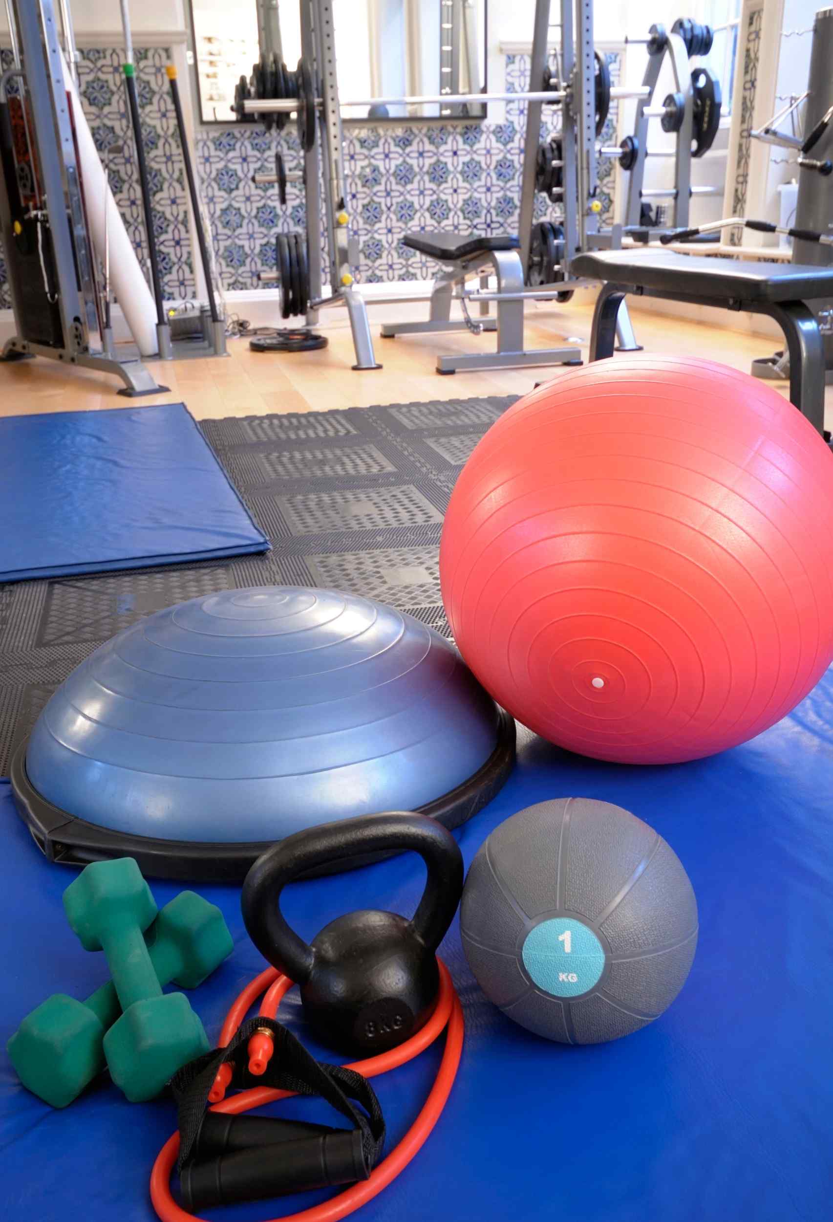 Revolutionize Your Gym Sessions with Advanced Fitness Gadgets