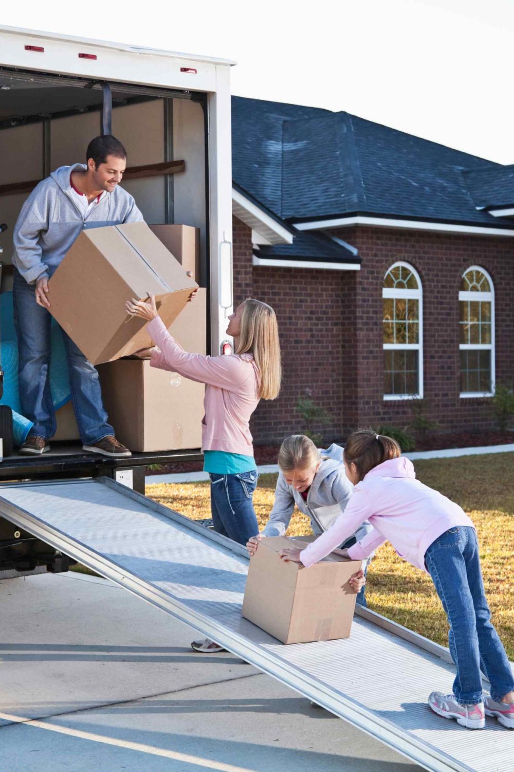 Top 12 Tips for Reducing Stress When Moving