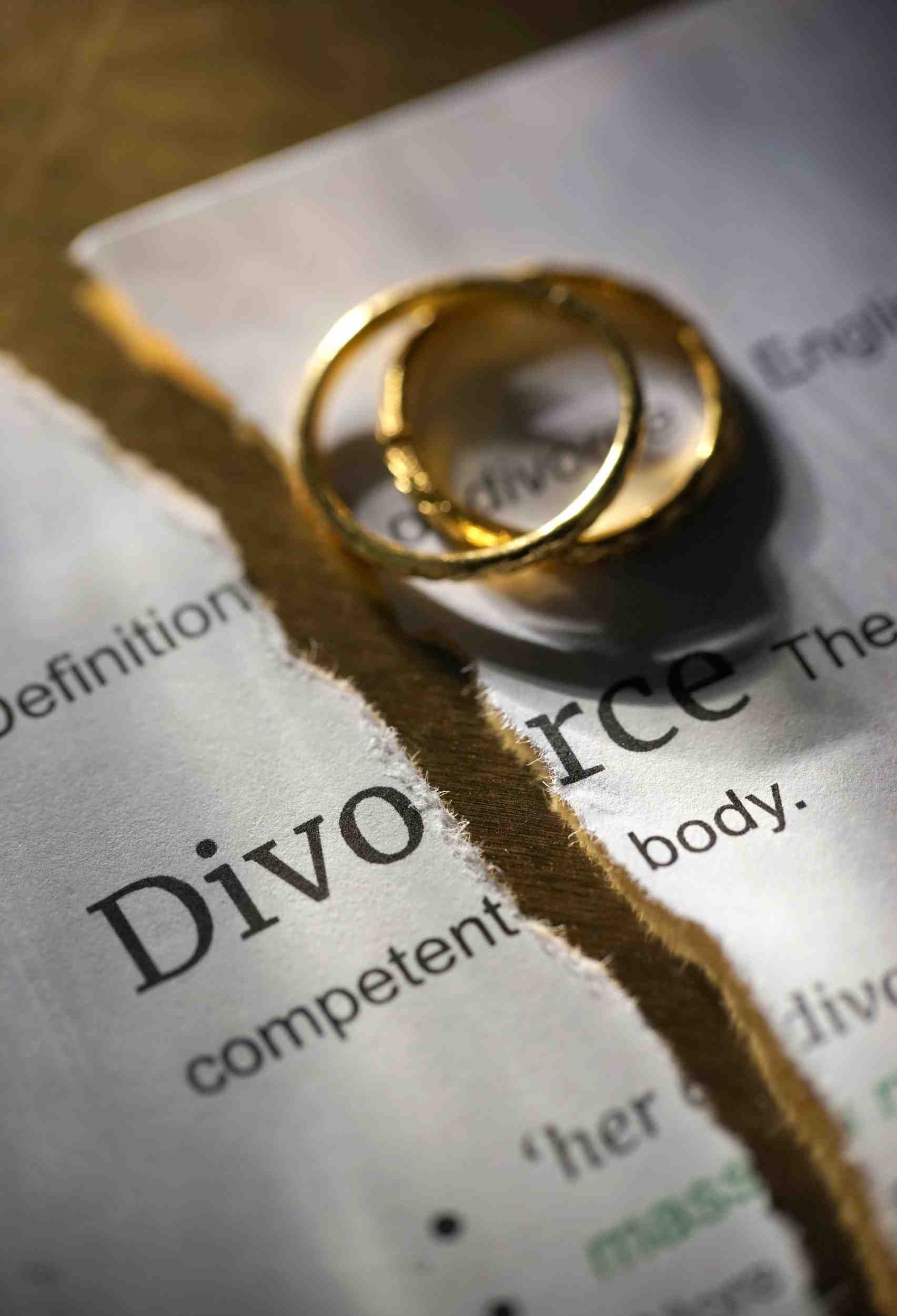 How to Choose the Right Divorce Lawyer for Your Case