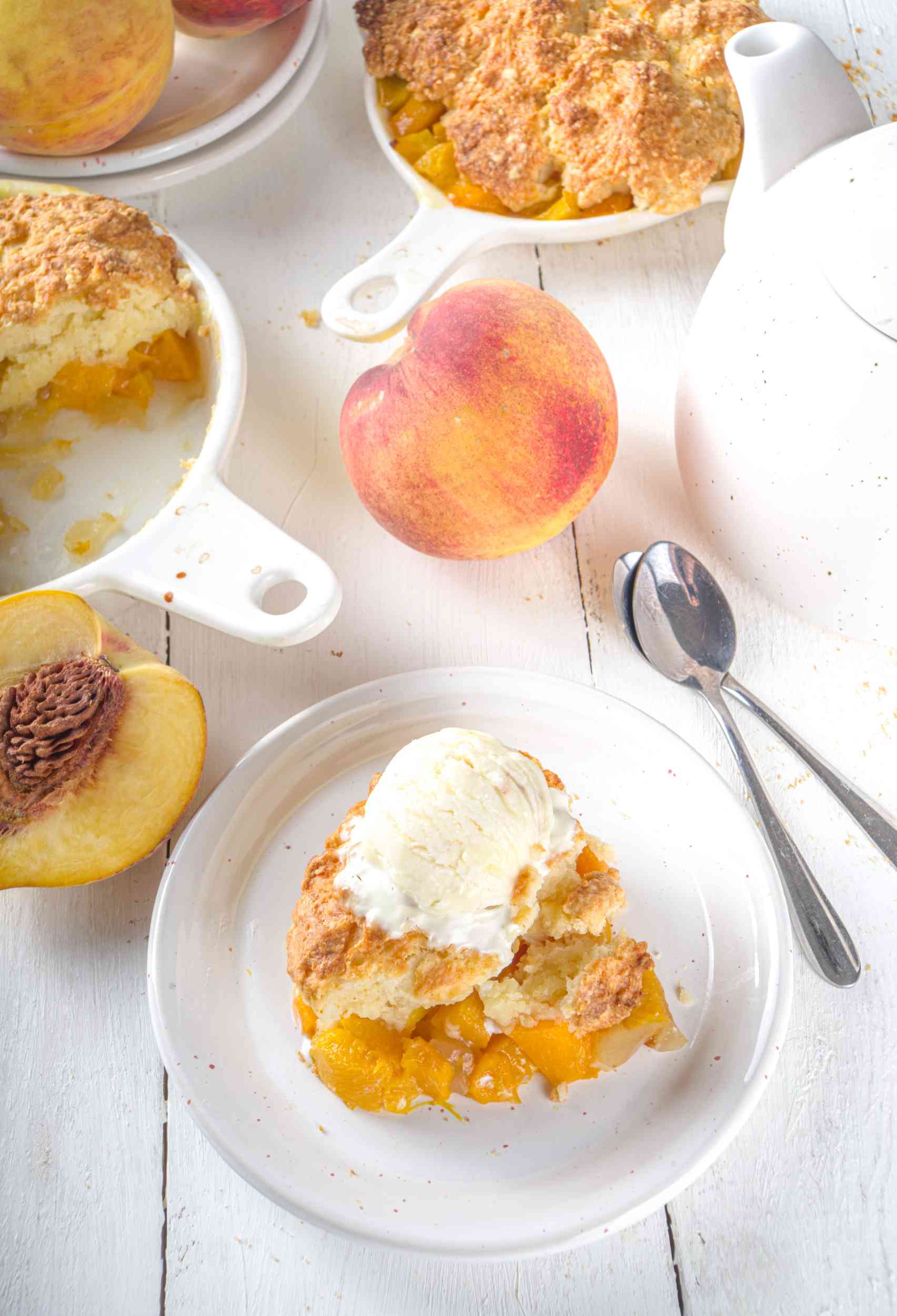 southern peach cobbler