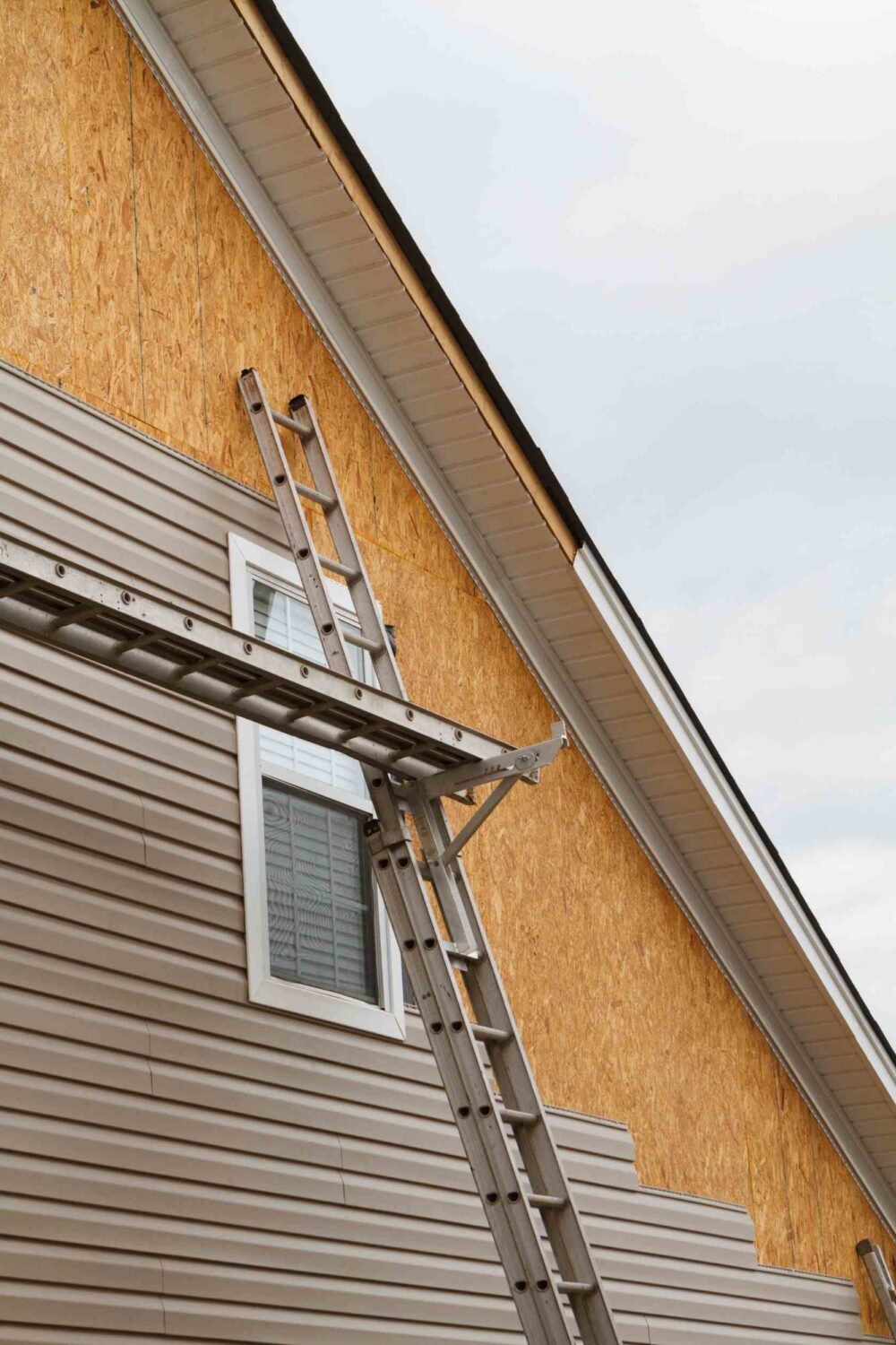 10 Essential Tips for Maintaining Your Home’s Siding