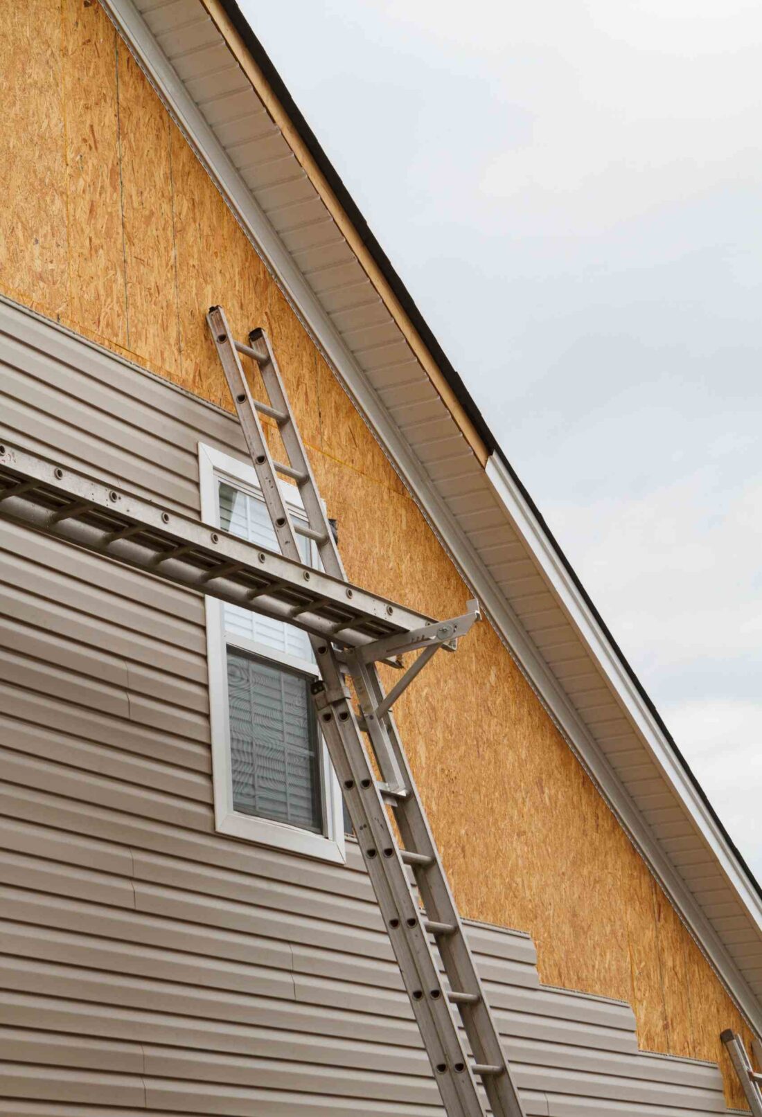 10 Essential Tips for Maintaining Your Home’s Siding