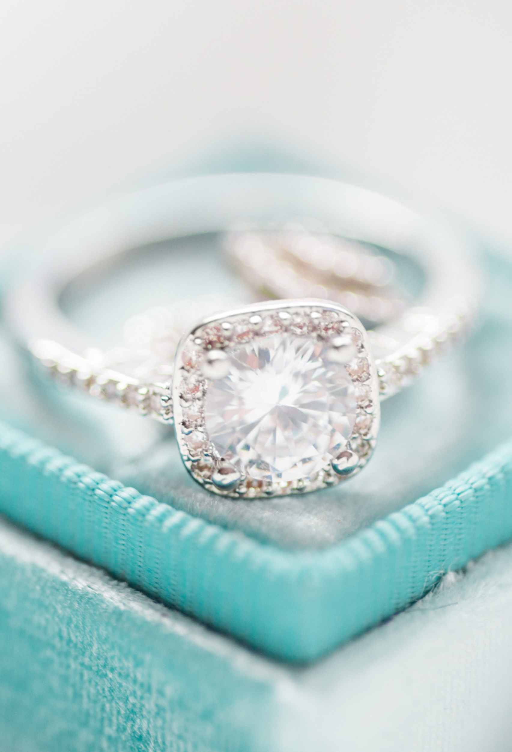 How to Choose a Unique Engagement Ring That Reflects Your Love Story