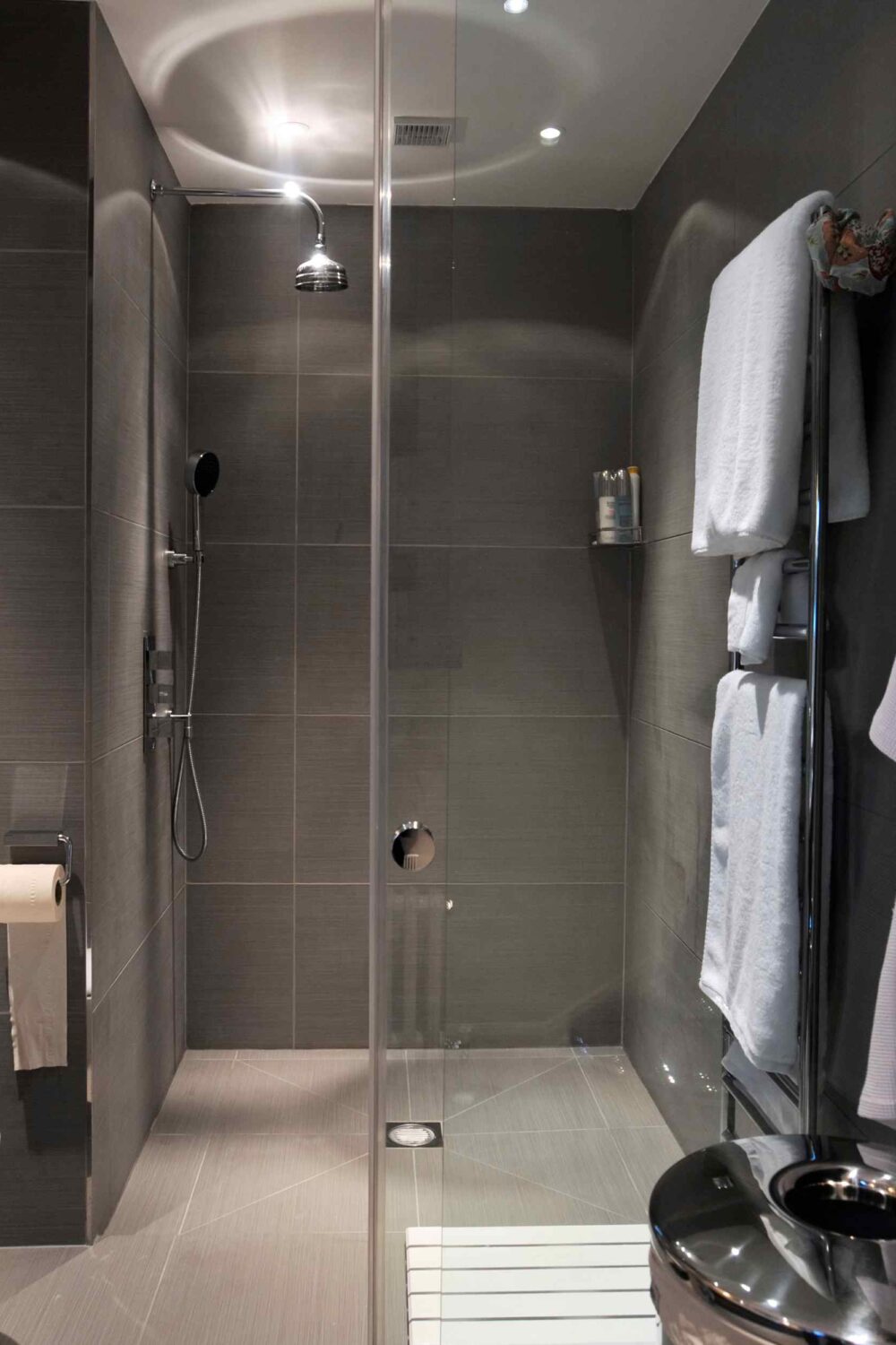 Proven Tips for Creating a Luxurious Wetroom on Any Budget