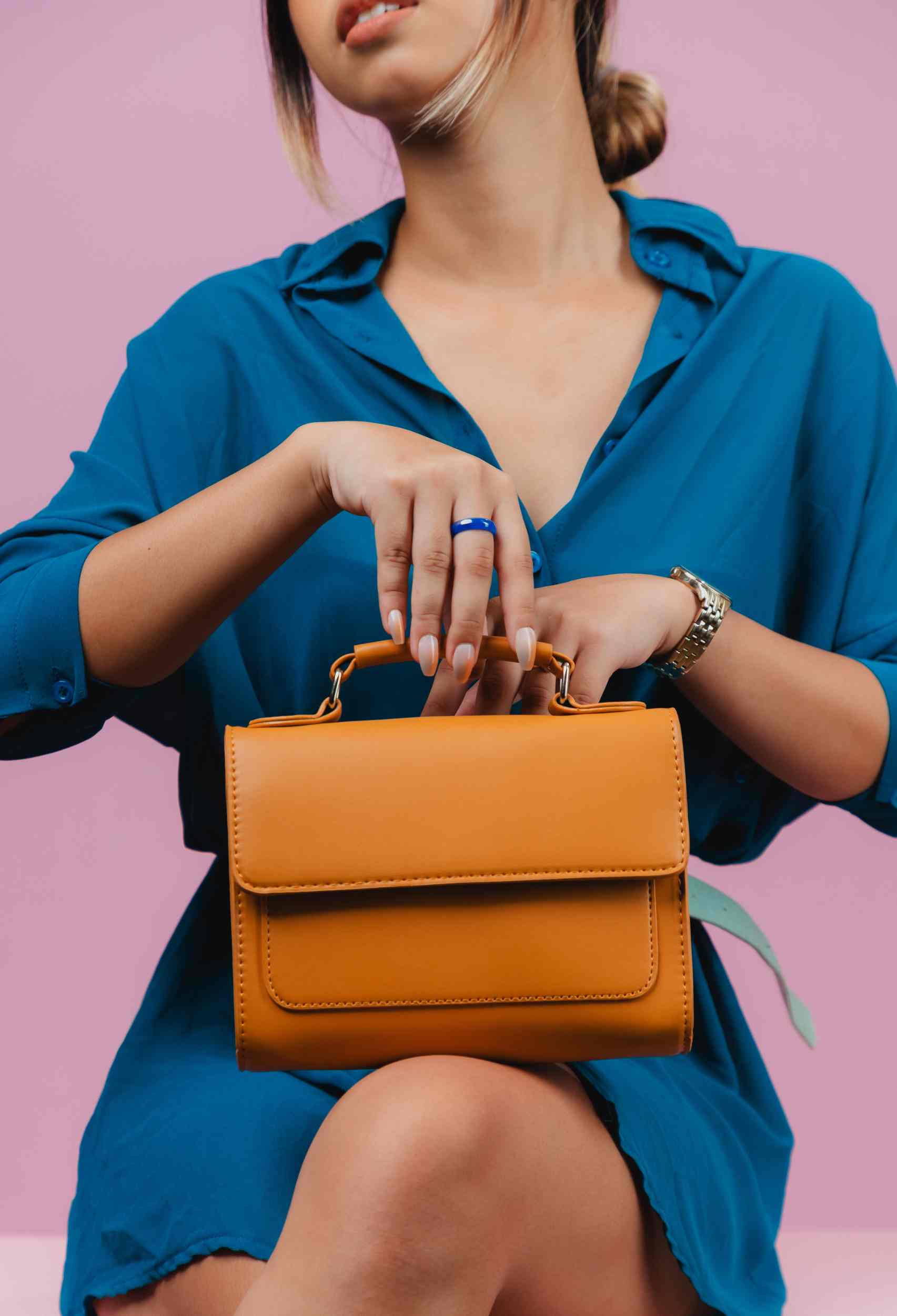 Why Bold Handbags Are the Perfect Addition to Any Outfit