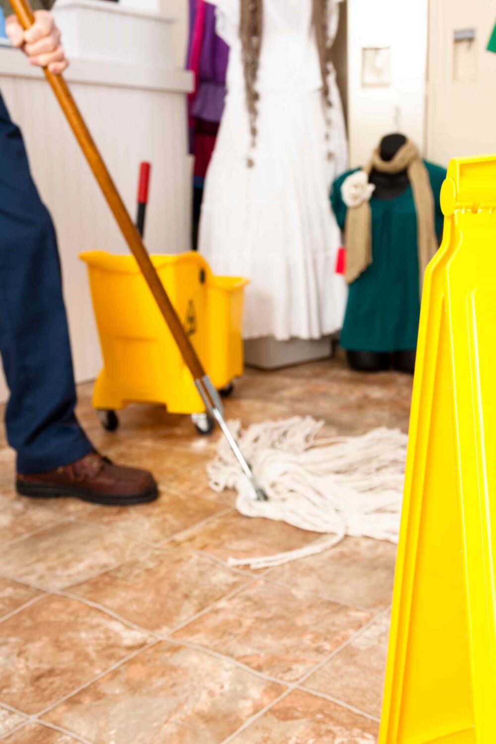 5 Essential Tips for Maintaining a Clean and Hygienic Retail Store