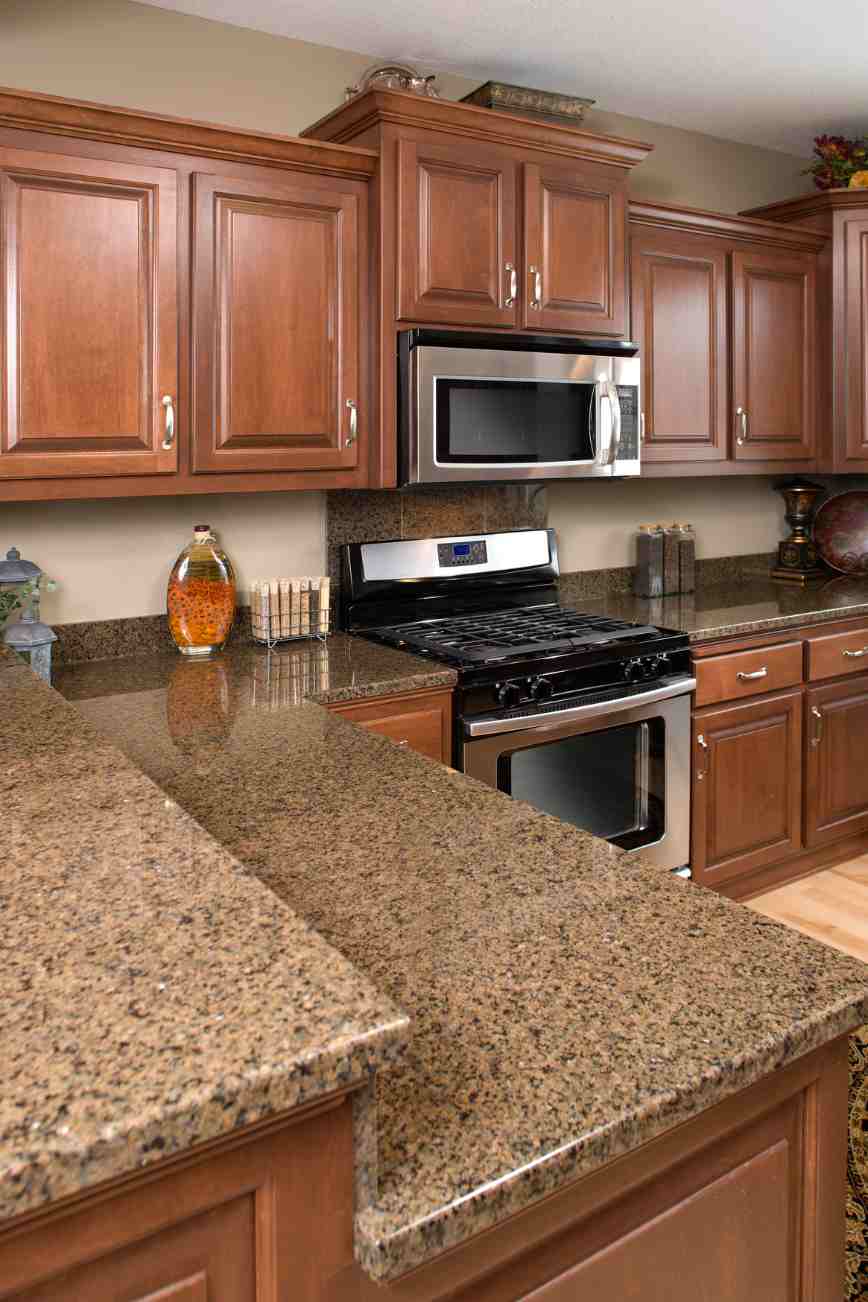 How to Choose High-End Countertops for a Luxury Kitchen Look