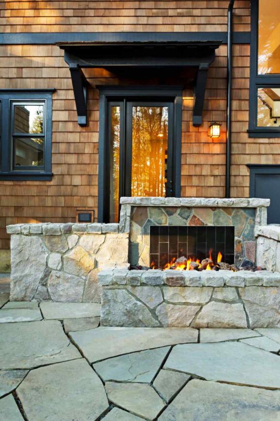 The Benefits of Outdoor Fireplaces and Fire Pits in San Diego