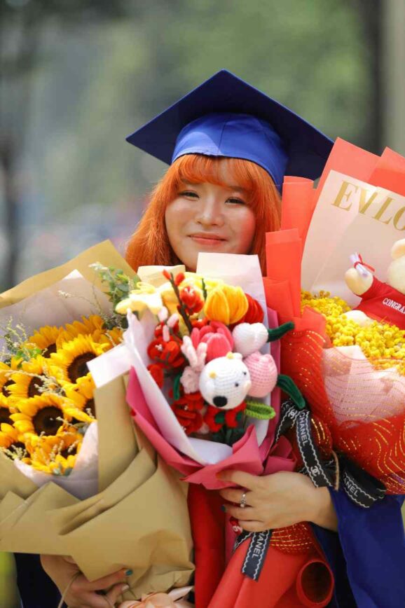 Best Flowers for Graduation: Top Blooms to Celebrate a Milestone