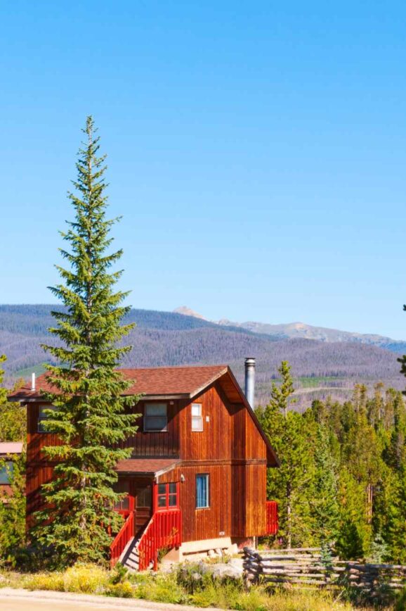 Discovering the Charm of Mountain Living: Tips for Finding Your Dream Home