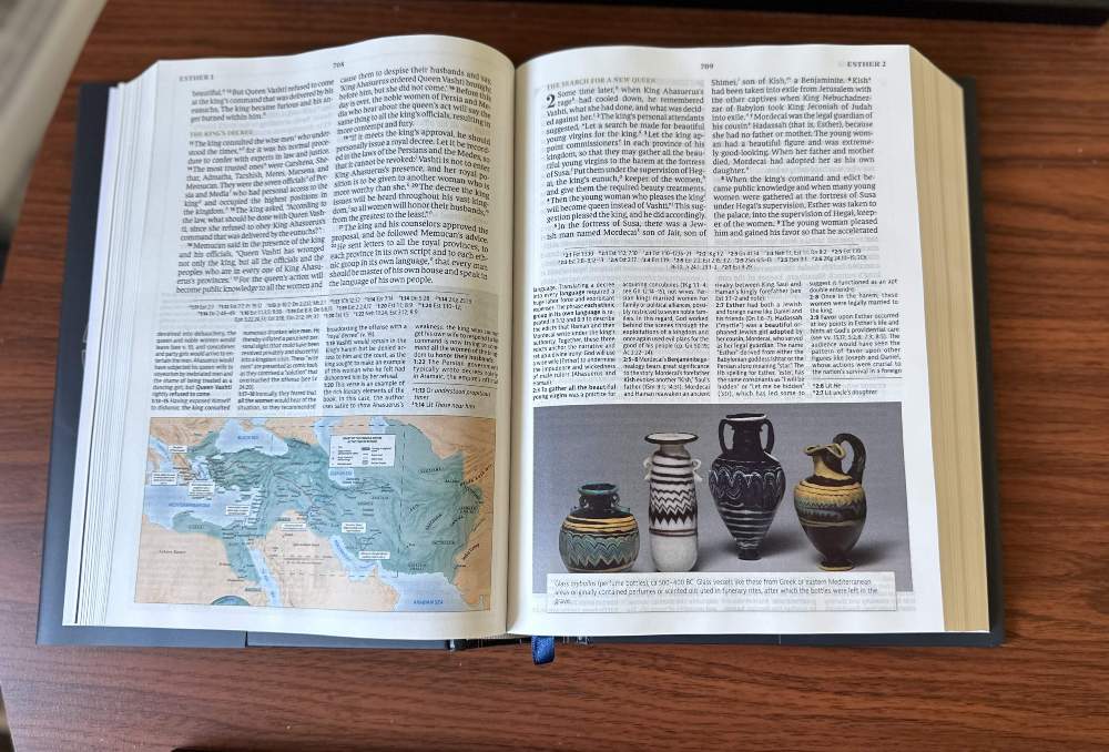 CSB Women’s Study Bible open2