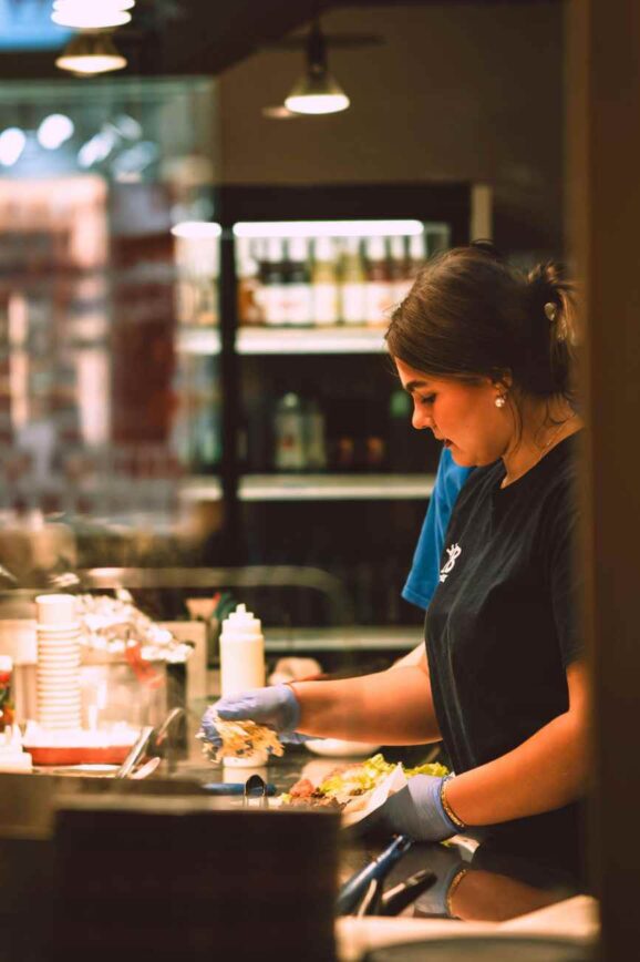 Foodservice Kitchen Workflows Safer, Faster, More Consistent Operations