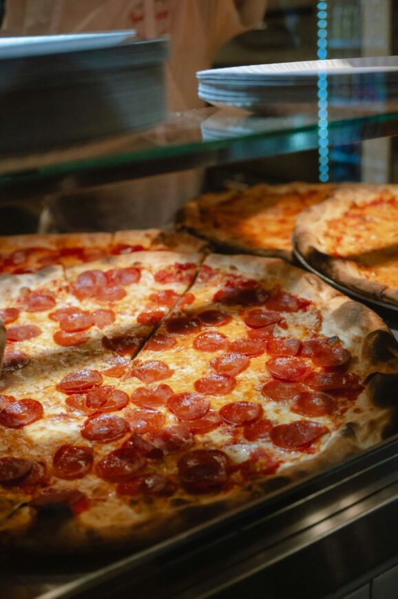 How To Plan A Neighborhood-Based Food Itinerary In New York City, New York