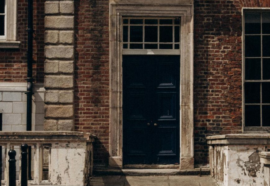 How to Know When It's Time to Call a Window and Door Company
