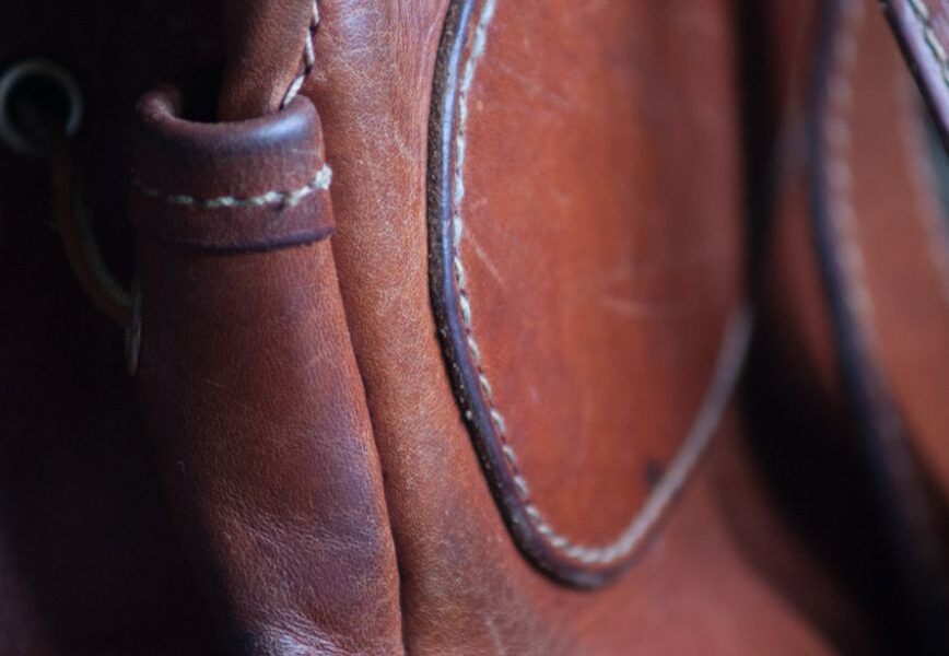A Healthcare Professional's Guide to Choosing a Leather Work Bag